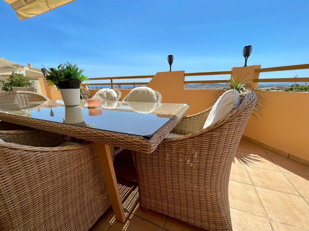 Apartamento Modern 2-Floor Penthouse With Sea Views - Sleeps 7 Finestrat Exterior foto